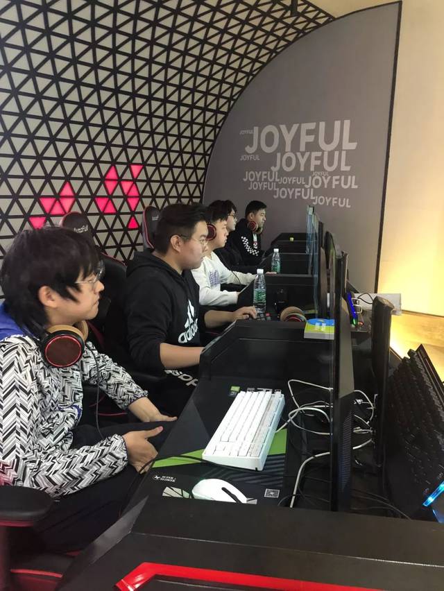 够闯入决赛 够闯入决赛