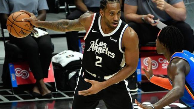 球队则通过 球队则通过