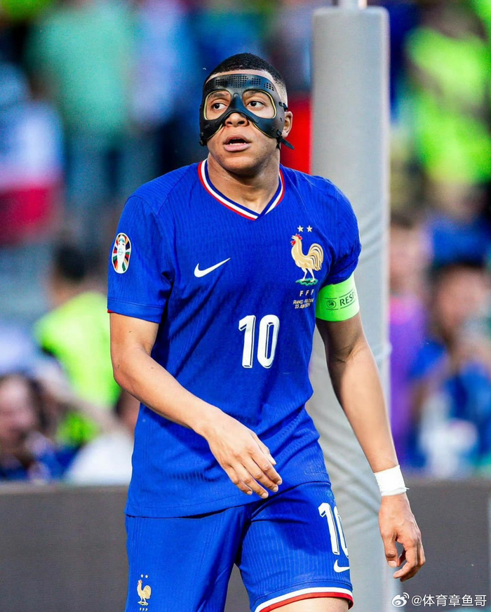 更不是代替 更不是代替